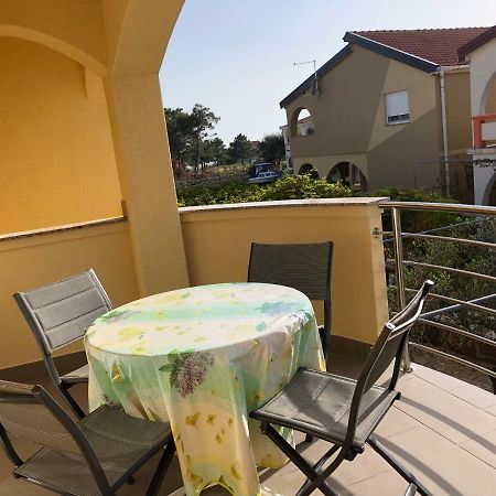Ferienwohnung Casa Rada Vir Exterior foto