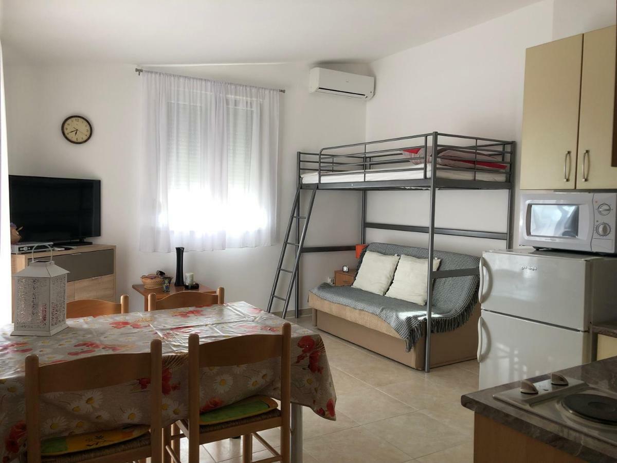 Ferienwohnung Casa Rada Vir Exterior foto